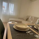 شقة Dalmatina زادار